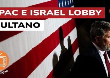 Thomas Massie con la bandiera USA alle spalle