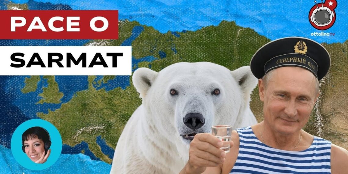 Vladimir Putin vestito da marinaio brinda con un orso bianco alle spalle