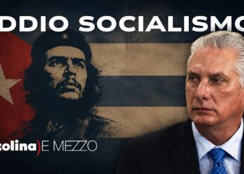 Bandiera di Cuba con Che Guevara. Miguel Díaz-Canel in primo piano