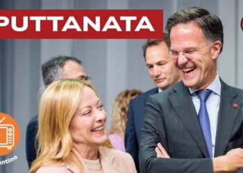 Giorgia Meloni e Mark Rutte parlano ridendo