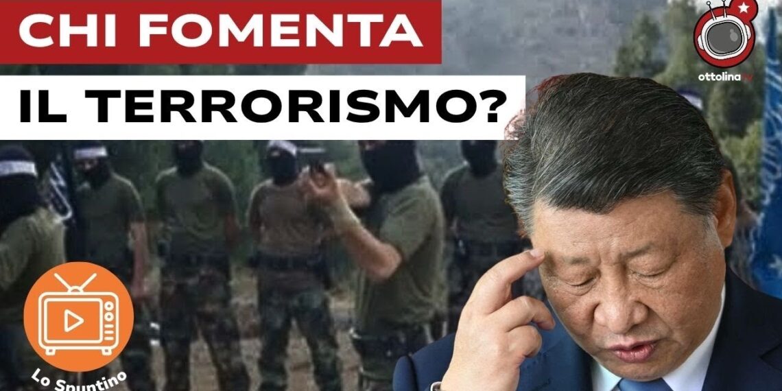 Guerriglieri armati. Xi Jinping preoccupato in primo piano