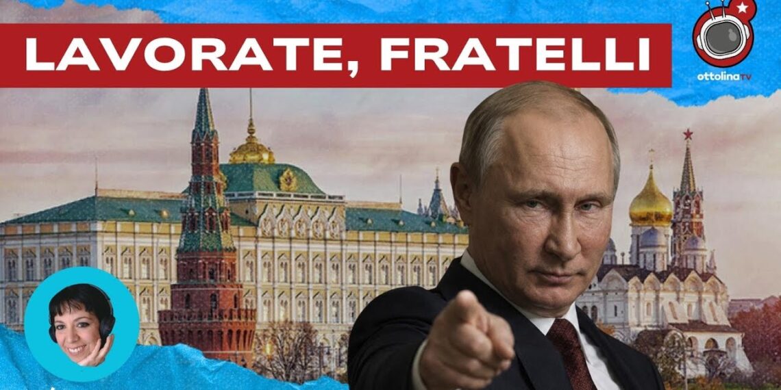 Il Cremlino. Vladimir Putin punta l'indice in primo piano