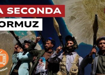 Houthi con le armi spianate