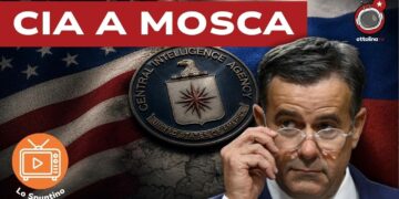 Bandiera USA e logo della CIA. John Ratcliffe in primo piano
