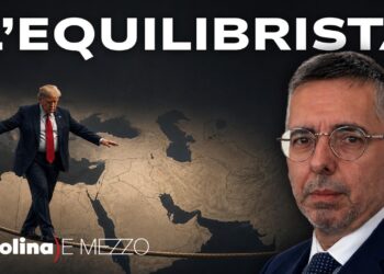 Donald Trump cammina su una fune sospesa sul Medio Oriente. Marco Carnelos in primo piano
