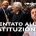 Elly Schlein stringe la mano a Sergio Mattarella. Savino Balzano in primo piano