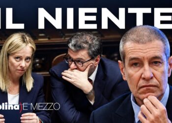 Giorgia Meloni e Giancarlo Giorgetti in Parlamento. Alessandro Volpi in primo piano